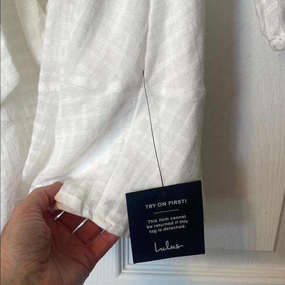 ABSOLUTELY adorable Lulu's White Babydoll Dress with Bishop Sleeves NEW - Picture 3 of 9